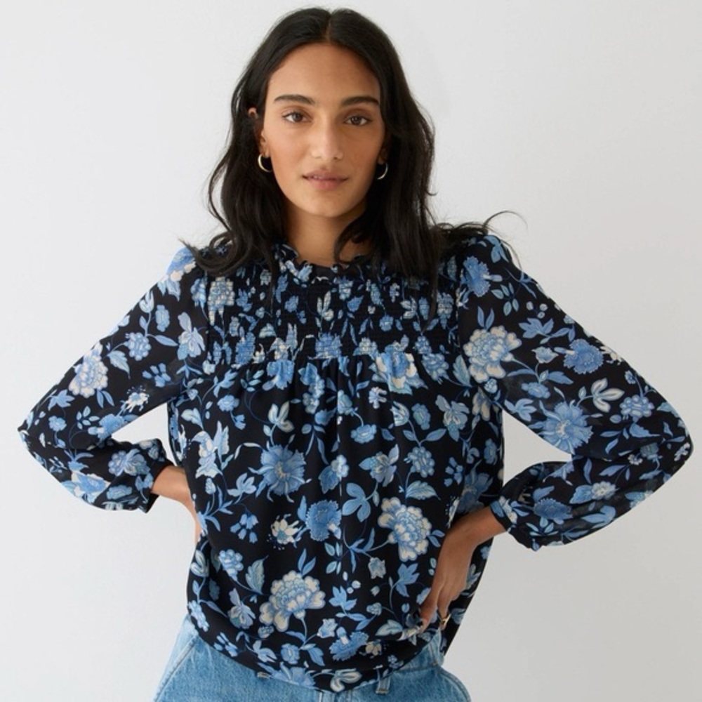 NWOT J Crew Ruffleneck Chiffon blouse in size Small